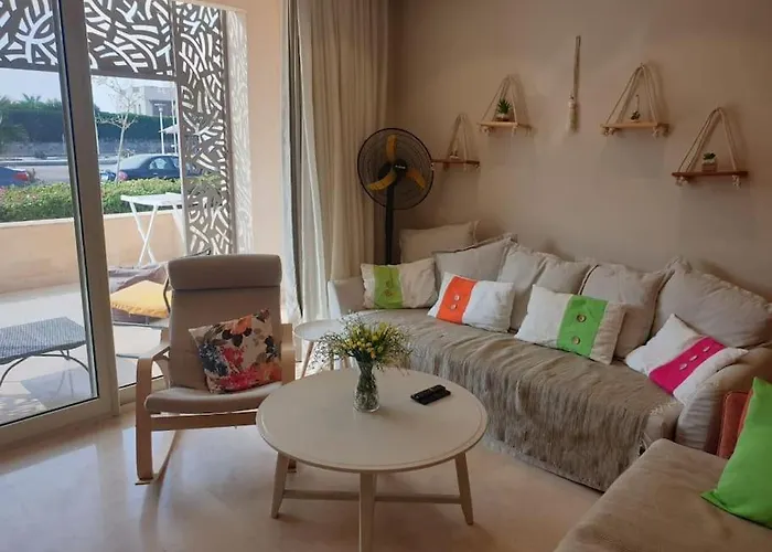 Mangroovy - 1br Glamorous Gouna View Apartment